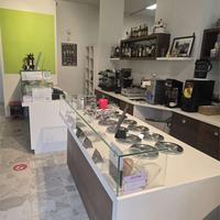 CARUGO attività GELATERIA/BAR/CAFFETTERIA