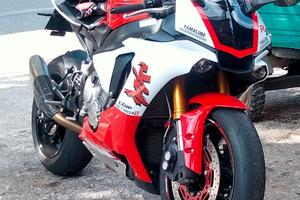 Yamaha R1 del 2015