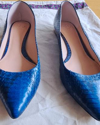 Tory Burch Bedford.