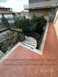 Appartamento piano rialzato ad Aci Catena