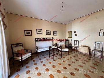 Casa, Erice.