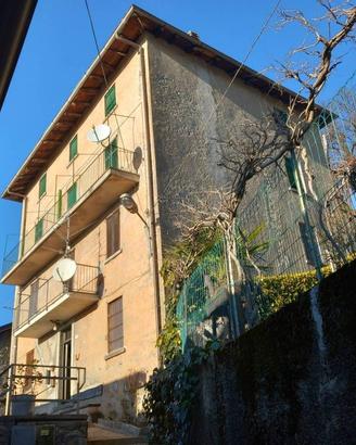 Appartamento di 207 m² con 5 locali a Veleso