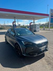 Cupra 1.5 benzina ibrida plug-in