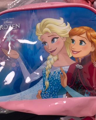 Beauty case con stampe Elsa e Anna di Frozen