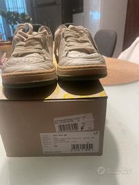 Golden goose