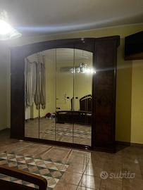 Armadio camera da letto e giroletto