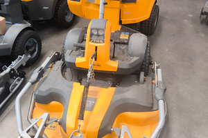 Trattorino rasaerba Stiga 4x4