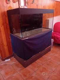 acquario usato poco ma con tutti gli accesso