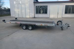 Carrello porta autoveicoli