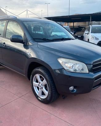 Toyota RAV 4 RAV4 2.2 D-4D 136 CV Luxury