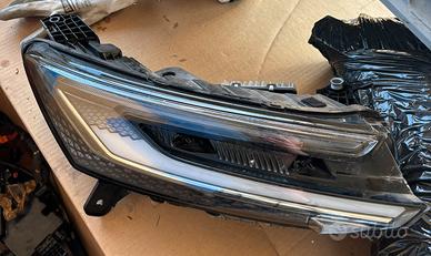 Fanale Faro Anteriore MG Marvel R