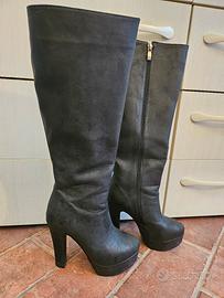 stivali donna taglia 35 