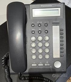 n. 4 telefoni PANASONIC KX-DT321
