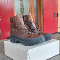 Scarponi fatti a mano