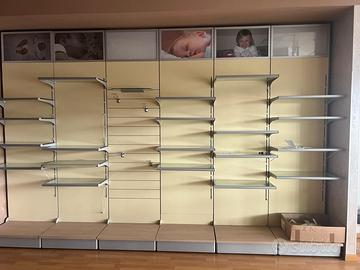 Arredo per negozio – completo o in singoli pezzi