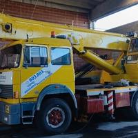autogru iveco 330