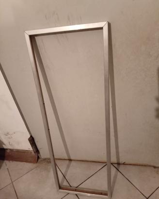 Cornice color argento