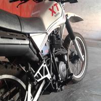 Yamaha XT 550 - 1983