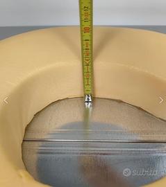 Cuscino ciambella a ferro di cavallo antidecubito