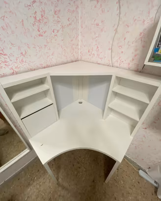 scrivania bianca angolare ikea