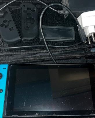 Nintendo Switch HAC-001 CON ACCESSORI