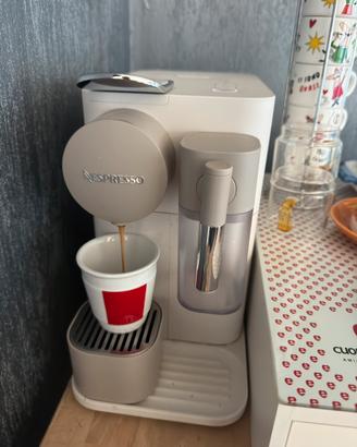 Macchina da Caffè Nespresso Lattissima One