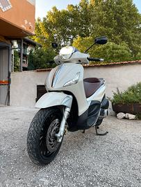 Piaggio Beverly 300 i.e.