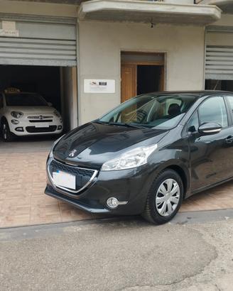 Peugeot  208 DIESEL 1.4 km 30000