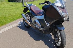 Honda integra 700 abs dct