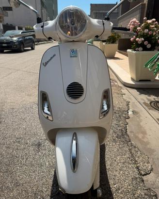 Vespa LX50