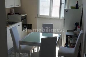 Camera matrimoniale con balcone uso Singola