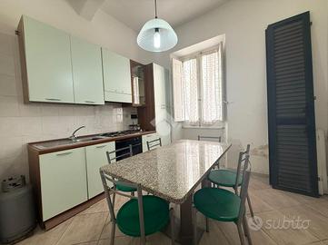 2 LOCALI A REGGIO DI CALABRIA