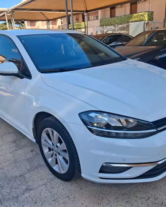 Volkswagen Golf - 1.6 TDI Comfort line