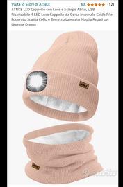 Cappello con luce e sciarpa