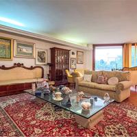 Villa con grande cortile