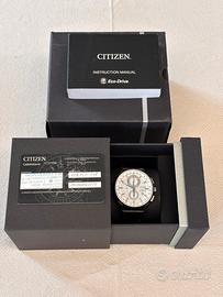 Citizen AT8110-11A Eco-Drive radiocontrollato