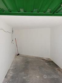 Box /garage 13mq uso magazzino o autorimessa