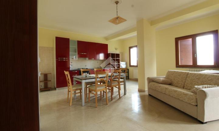 2 LOCALI A REGGIO DI CALABRIA