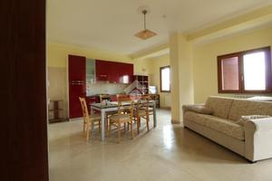 2 LOCALI A REGGIO DI CALABRIA