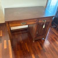 scrivania antica in legno