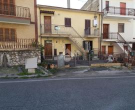3 LOCALI A MONTORIO ROMANO