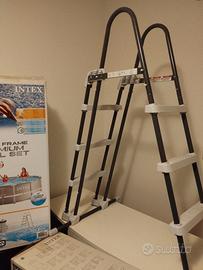 Scaletta Intex 107 cm piscina fuori ferra