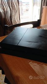 playstation 4  1 modello 