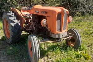 Trattore Fiat 411R con Erpice etc