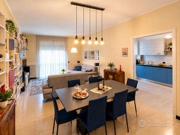 Appartamento di 140 m² con 4 locali e box auto a B