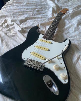 Squier stratocaster 1982 japan