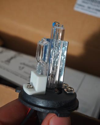 Kit Xenon HID H4 35W 8000K con ballast e cablaggi