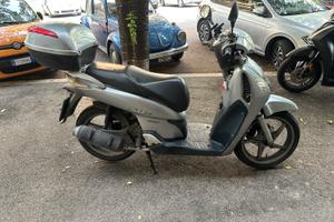 Honda sh 150 (marciante ma testata da rifare)