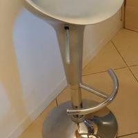 Sgabello da bar