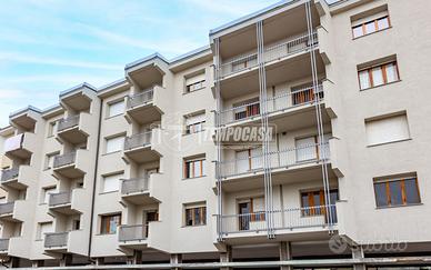 TRILOCALE RISTRUTTURATO DI AMPIA METRATURA